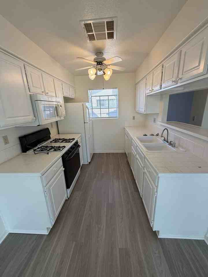 275 N Lamb Blvd #C - Photo 6 of 13