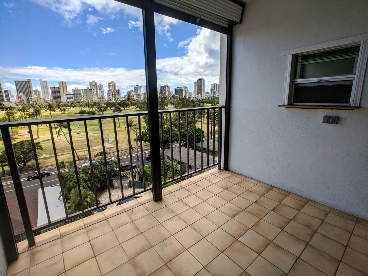 2916 Date St #7H - Photo 6 of 27