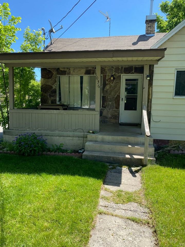 1036 N 200 E - Photo 4 of 8