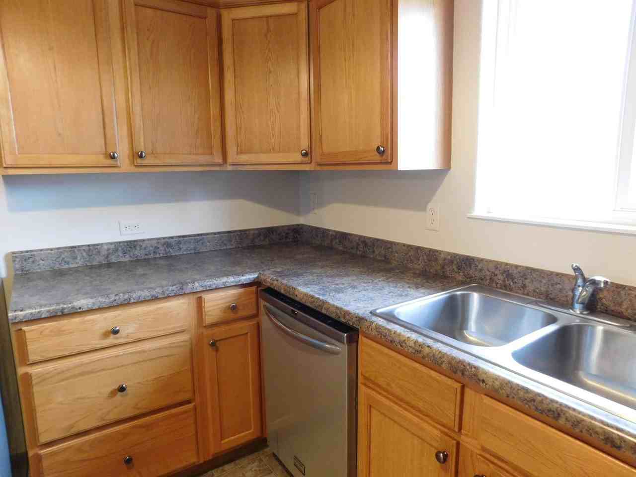 2444 Merlot Dr - Photo 5 of 23