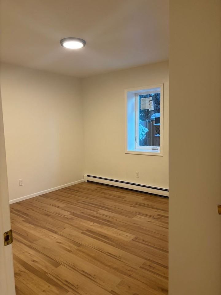 1407 2nd Ave - Photo 7 of 16