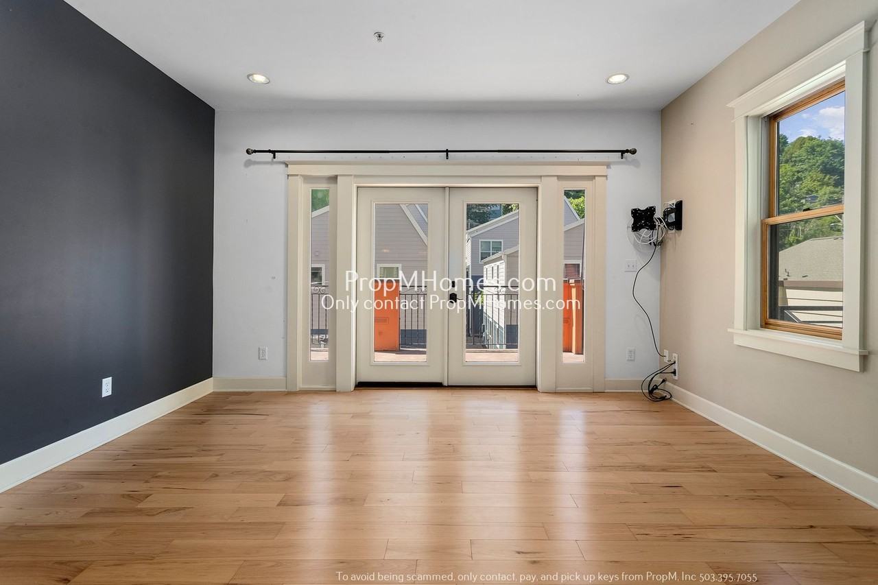 1822 Sw 18th Ave #5 - Photo 7 of 27