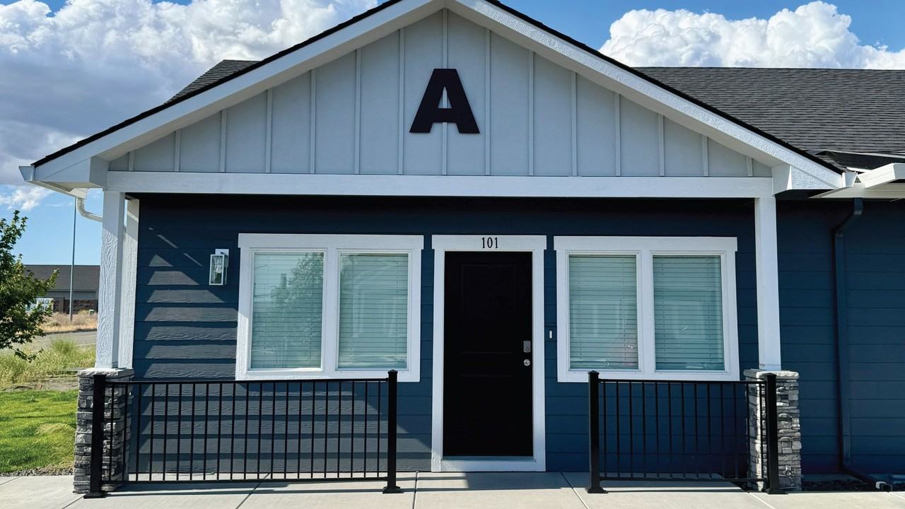 Midland Springs - Photo 2 of 9