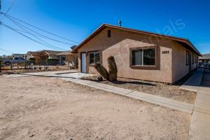 featured image of 3823 N Roosevelt St