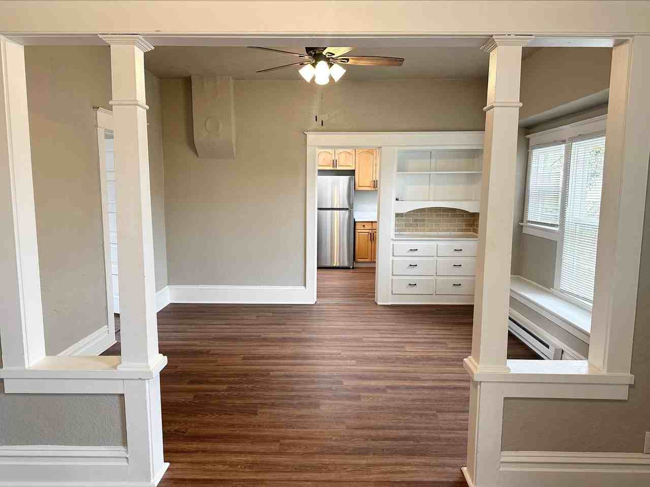 1930 B St - Photo 6 of 30