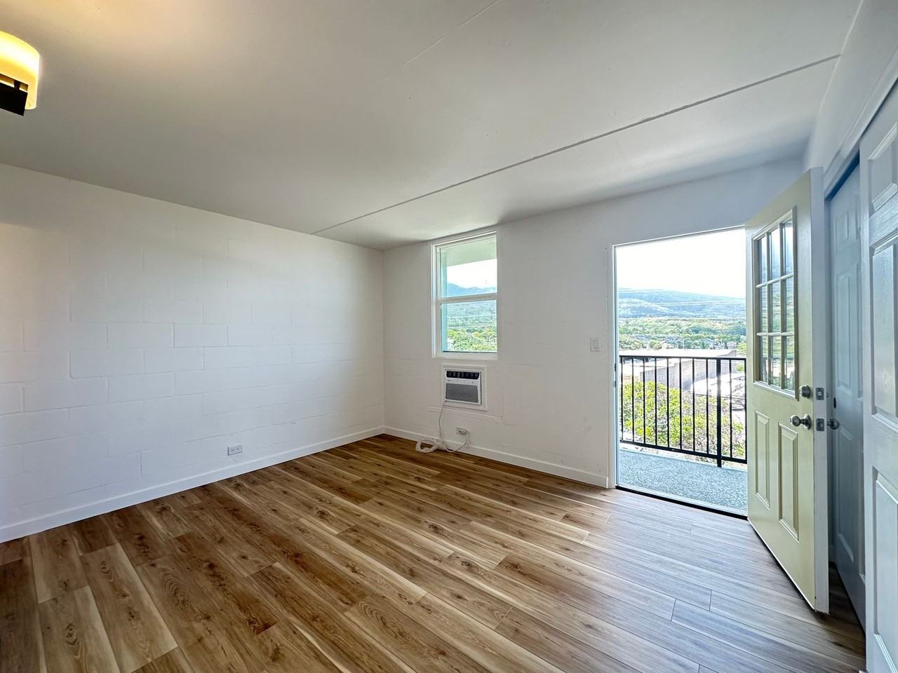 1351 Lower Main St - Photo 4 of 7