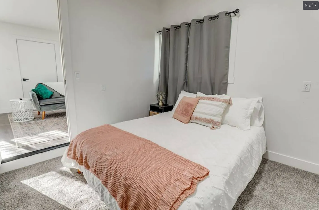 1503 S Newport St - Photo 5 of 7