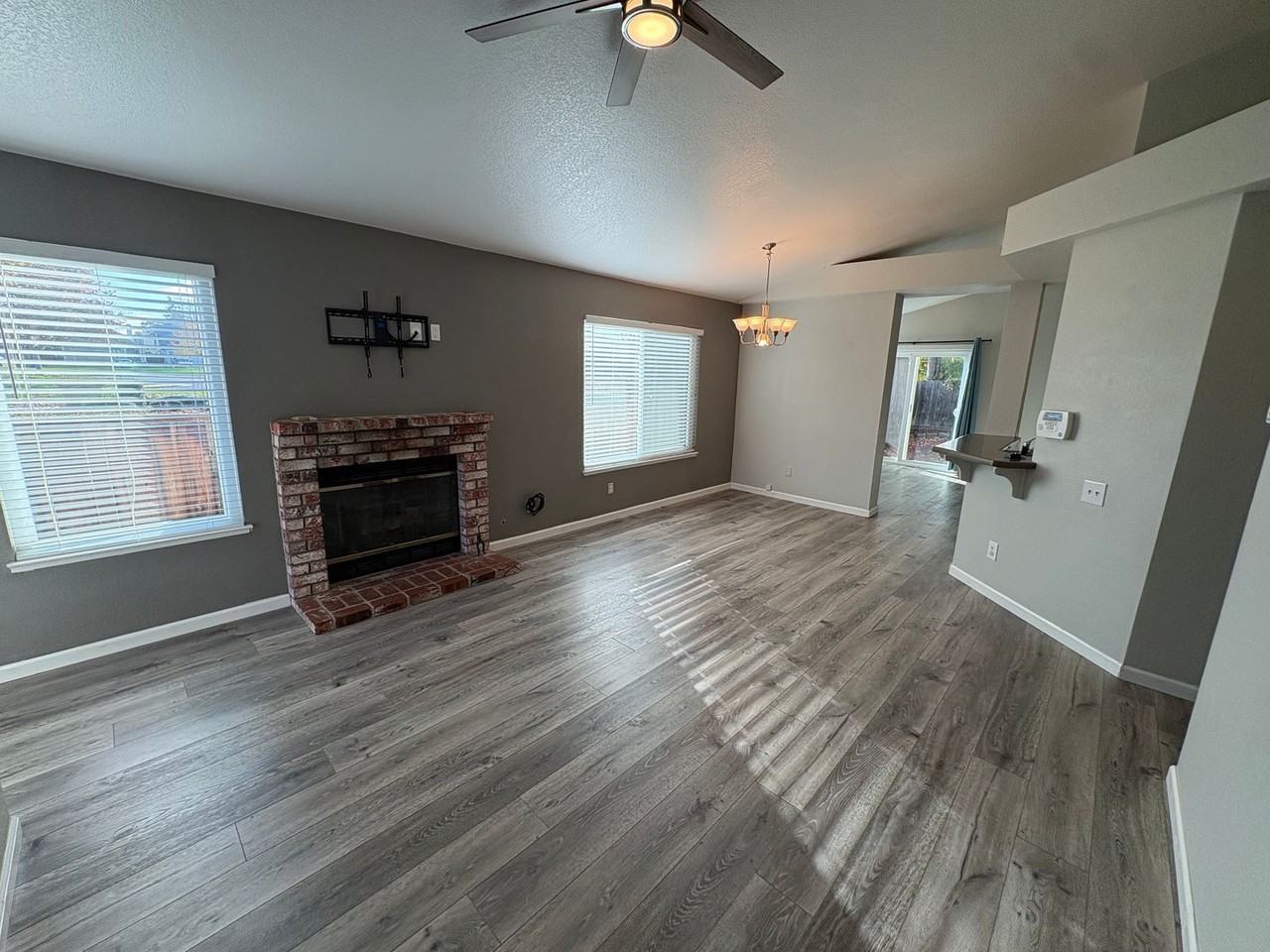 725 Rocky Creek Ter - Photo 4 of 22