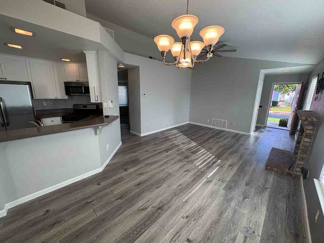 725 Rocky Creek Ter - Photo 5 of 22