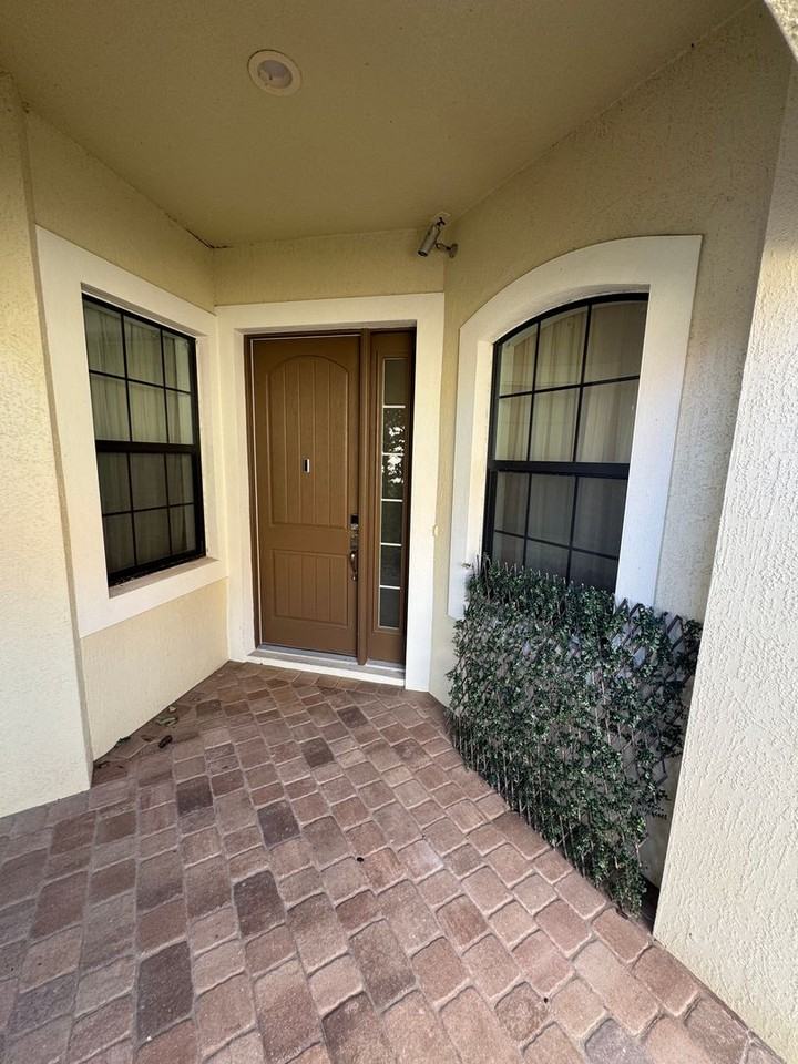 3168 Lamanga Dr - Photo 2 of 50