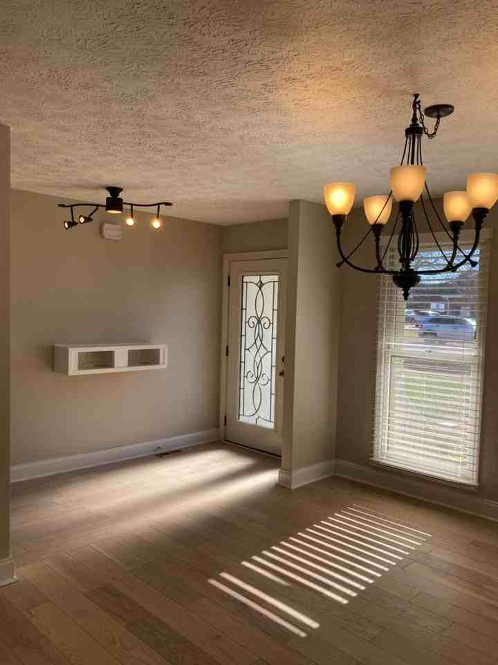 1731 Hollow Oak Dr - Photo 3 of 24