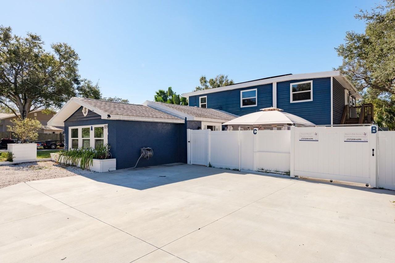 819 10th St Sw #A - Photo 2 of 50