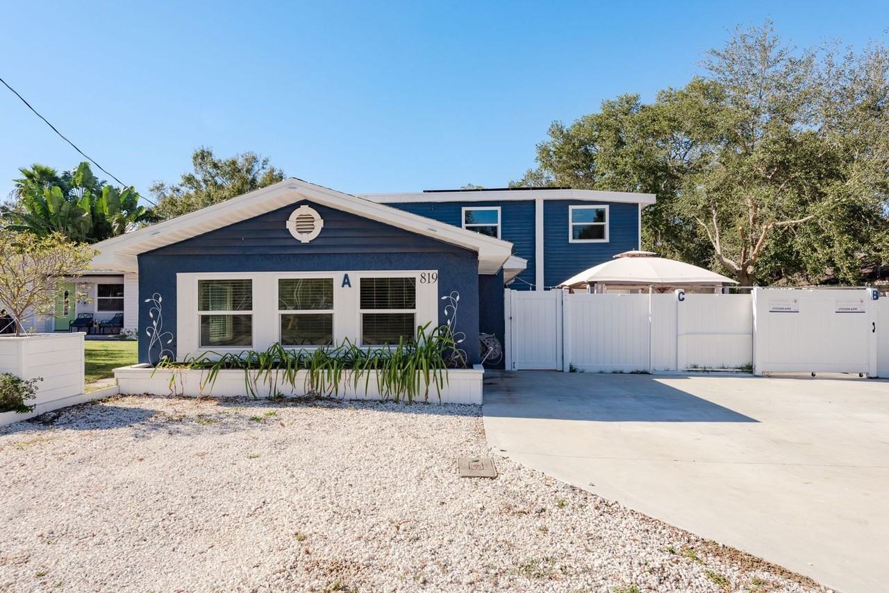 819 10th St Sw #A - Photo 3 of 50