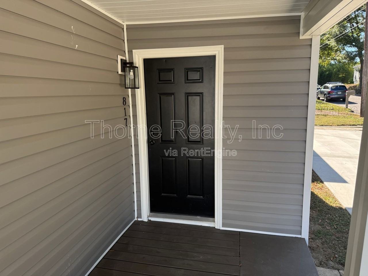 817 Belleview Ave - Photo 2 of 15