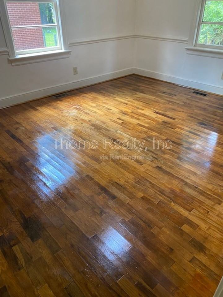 2008 Beverly Rd - Photo 3 of 19