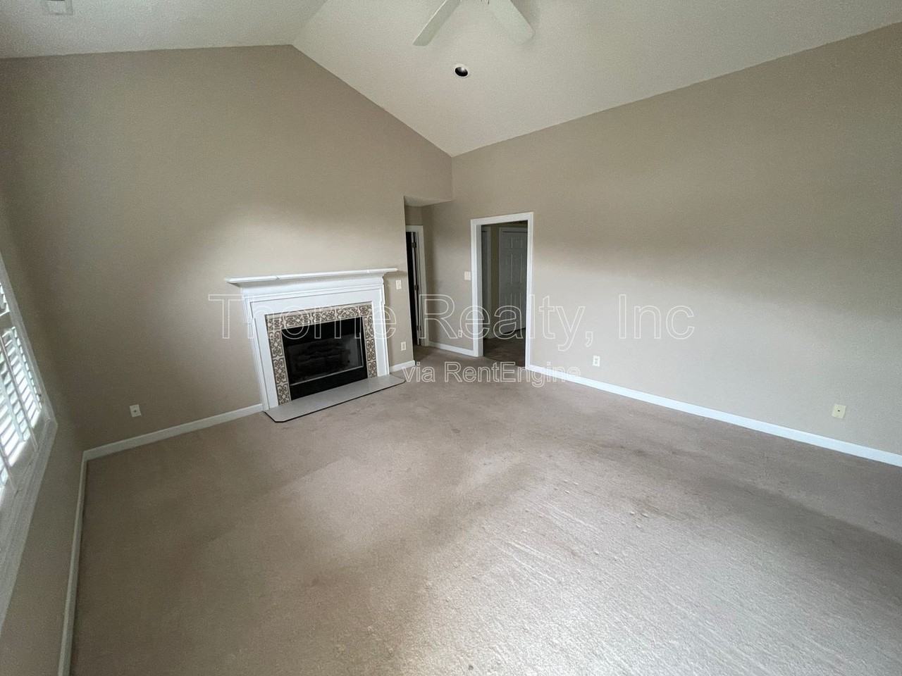 133 Juniper Ct - Photo 2 of 21