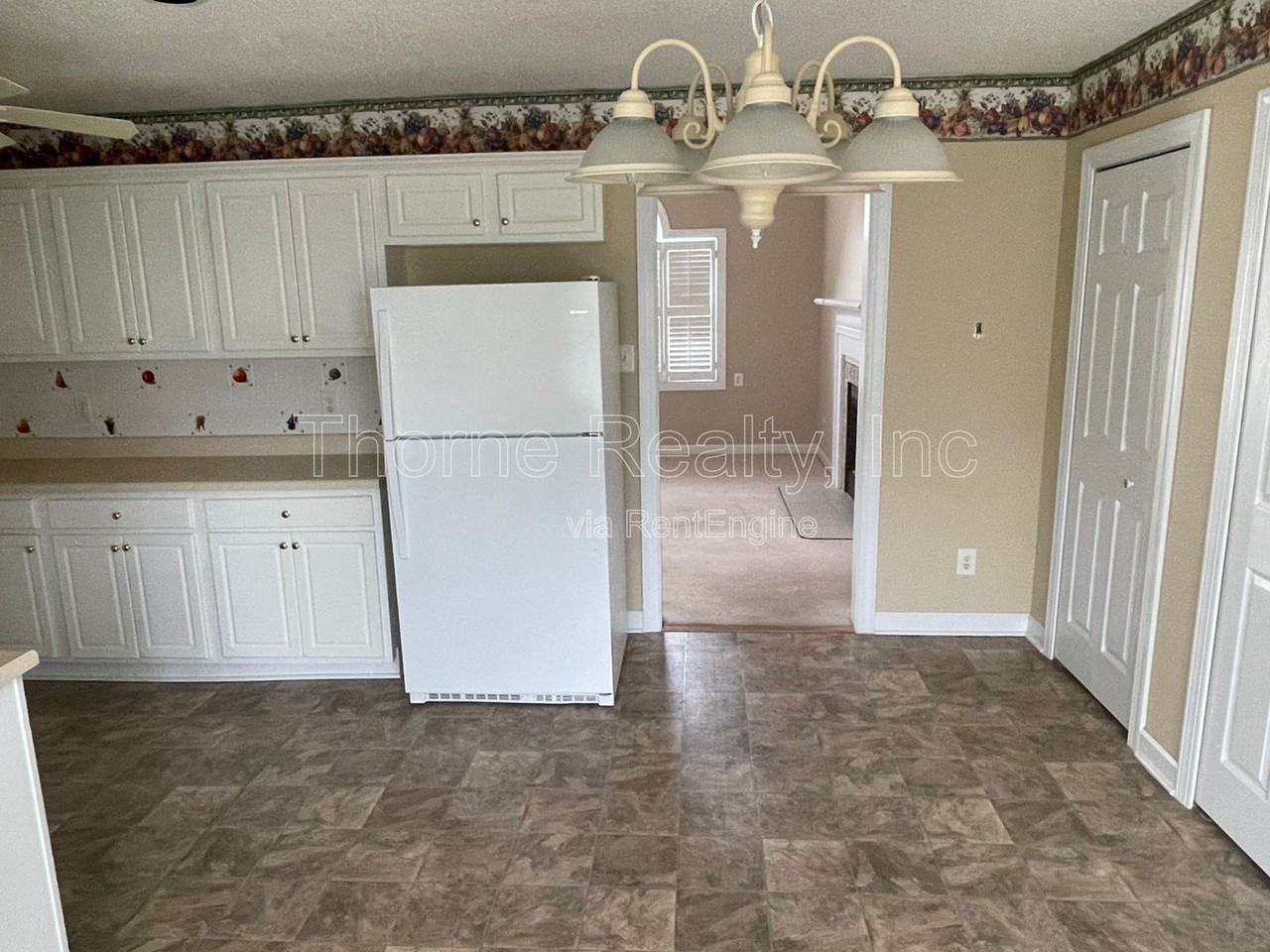 133 Juniper Ct - Photo 4 of 21