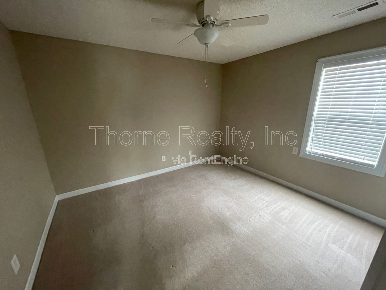 133 Juniper Ct - Photo 7 of 21