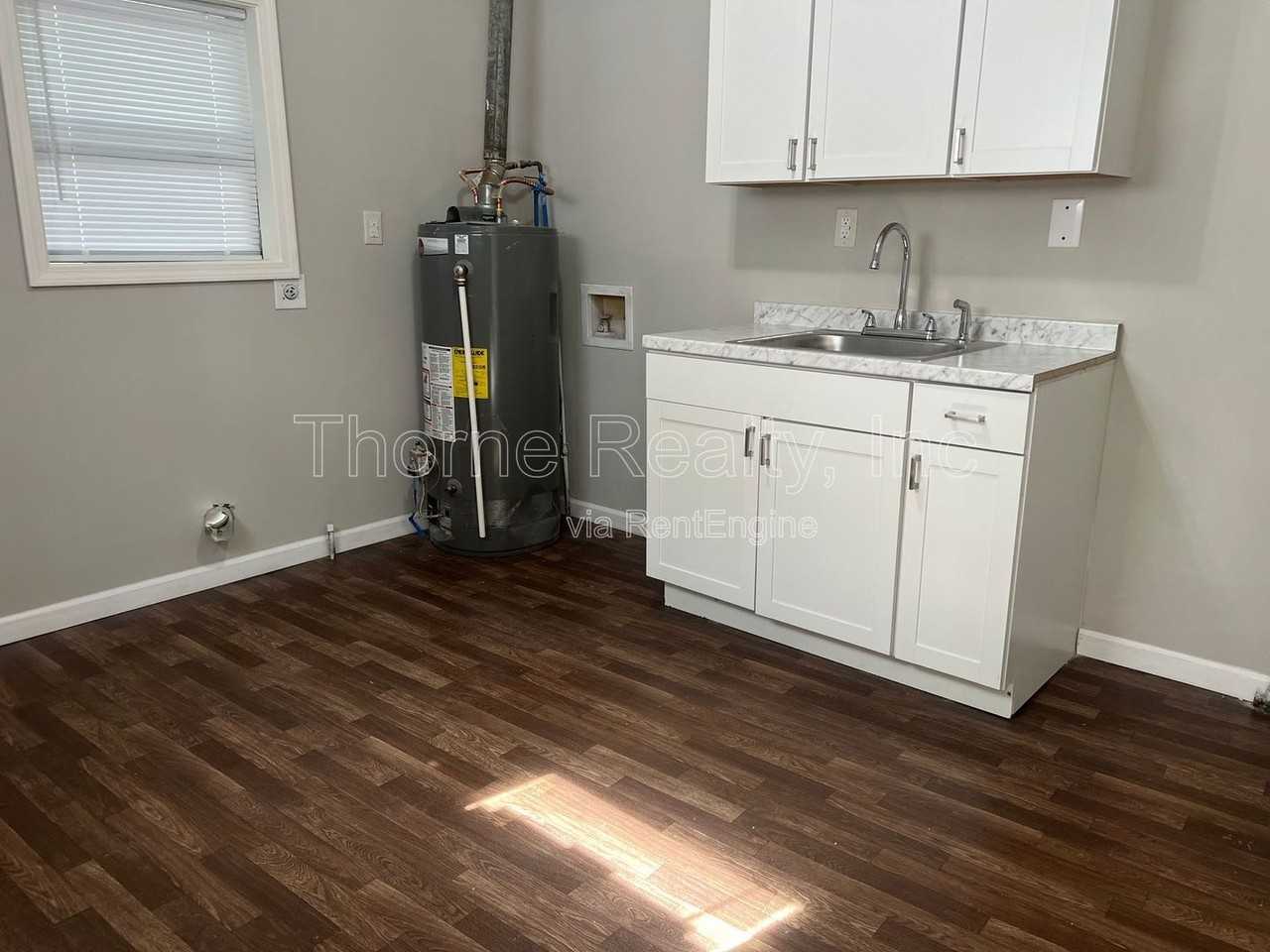 633 Pennsylvania Ave #B - Photo 6 of 8