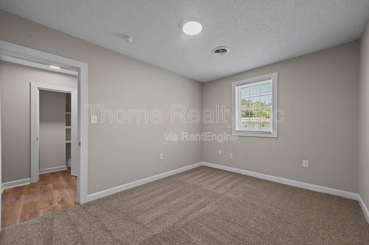 2501 Saint Andrew St #34 - Photo 5 of 17