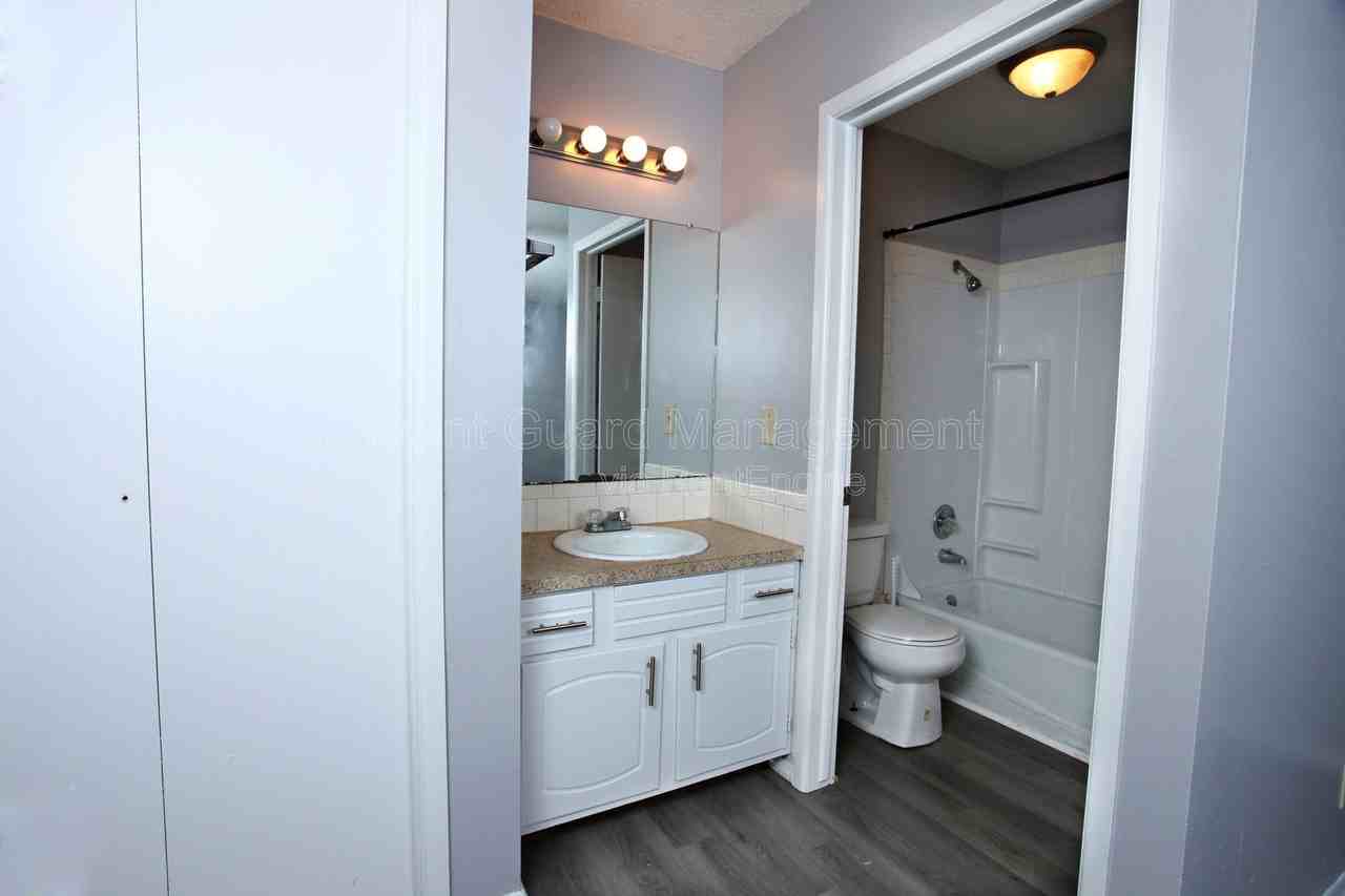 7345 W Newell St #7345C - Photo 4 of 11