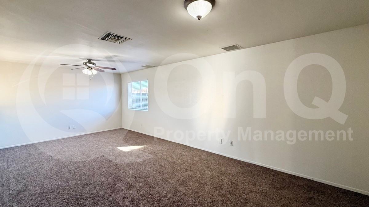 6212 W Tierra Buena Ln - Photo 7 of 22