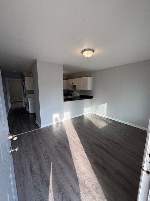 411 E 5th St #3 - Photo 5 of 20