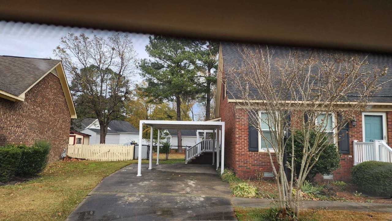 567 Chaucer Dr - Photo 4 of 44