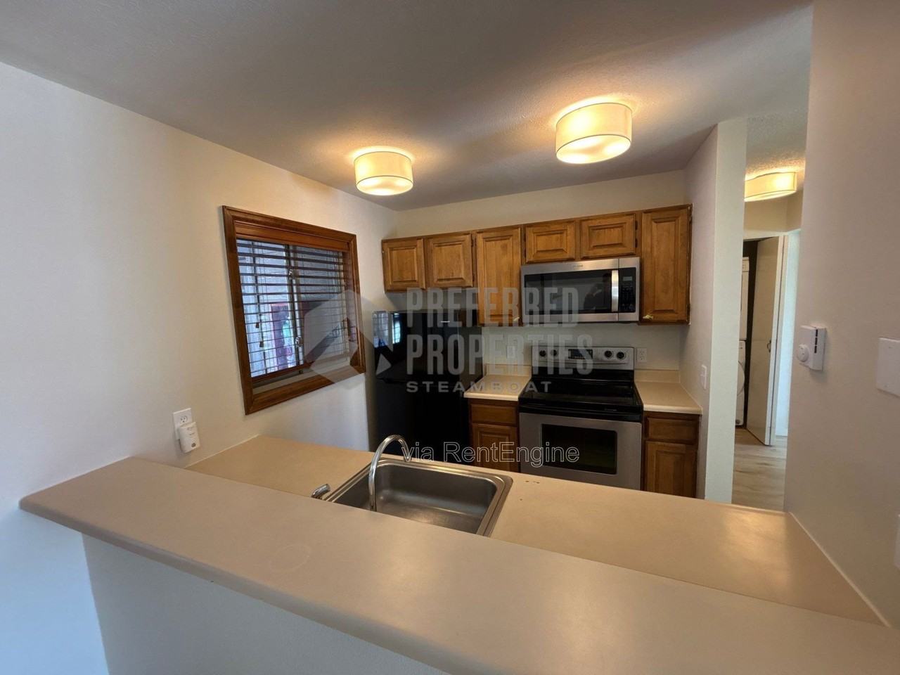 1555 Shadow Run Ct - Photo 2 of 32