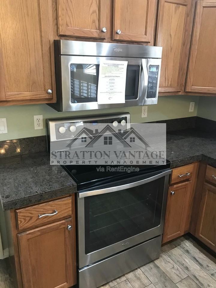 42006 W Anne Ln - Photo 3 of 25