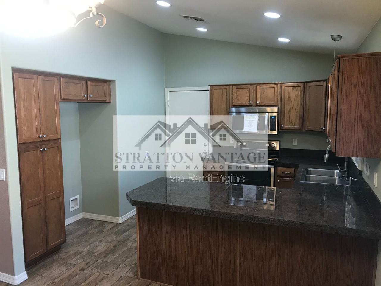 42006 W Anne Ln - Photo 4 of 25