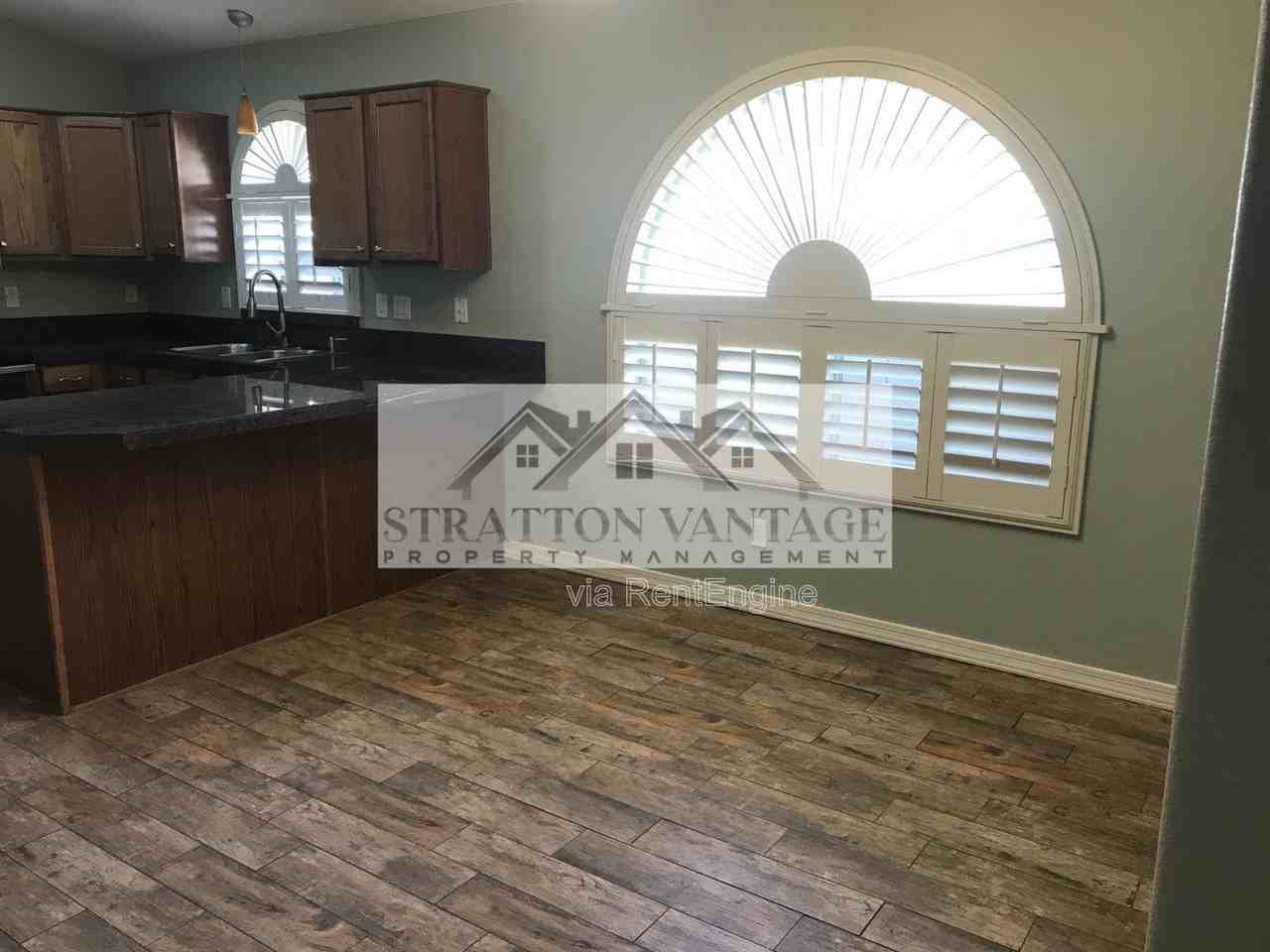 42006 W Anne Ln - Photo 5 of 25