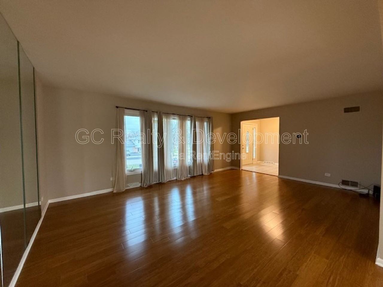 609 Pinecroft Dr - Photo 4 of 30