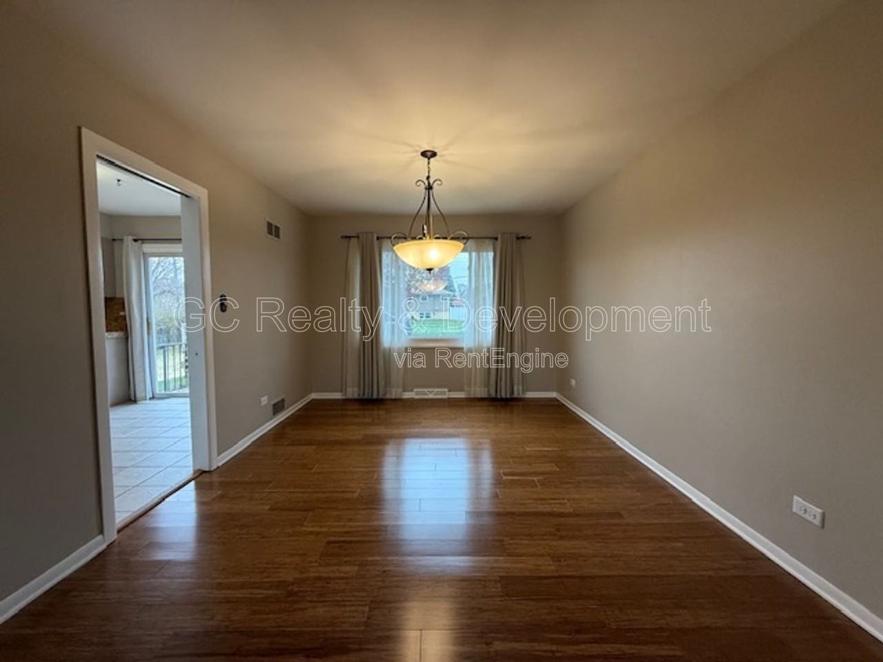 609 Pinecroft Dr - Photo 5 of 30