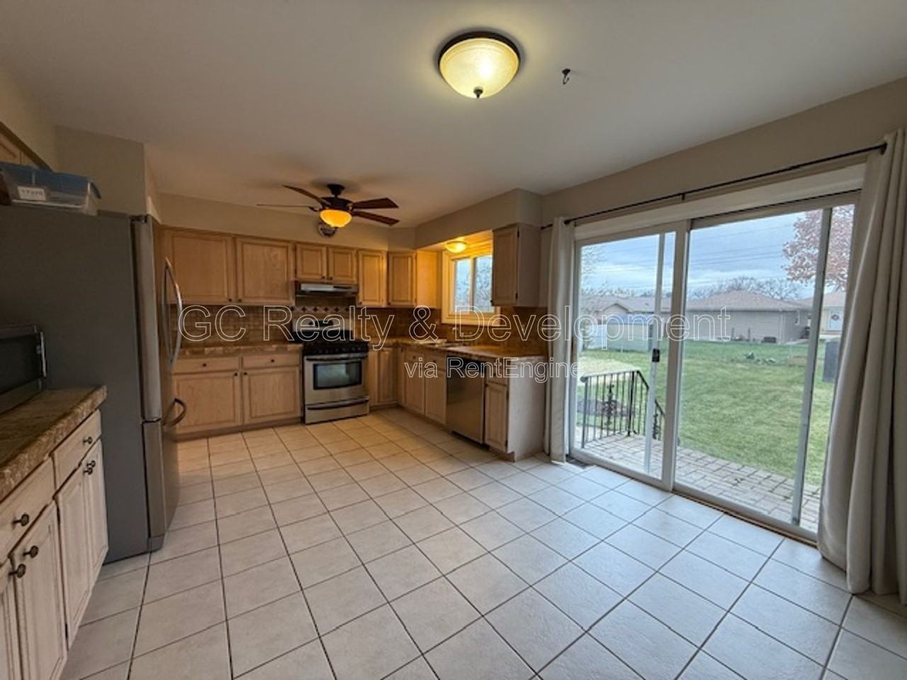 609 Pinecroft Dr - Photo 7 of 30