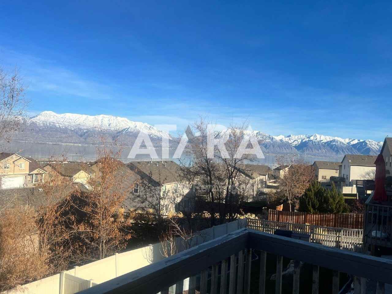 258 W Kestrel Dr - Photo 3 of 50