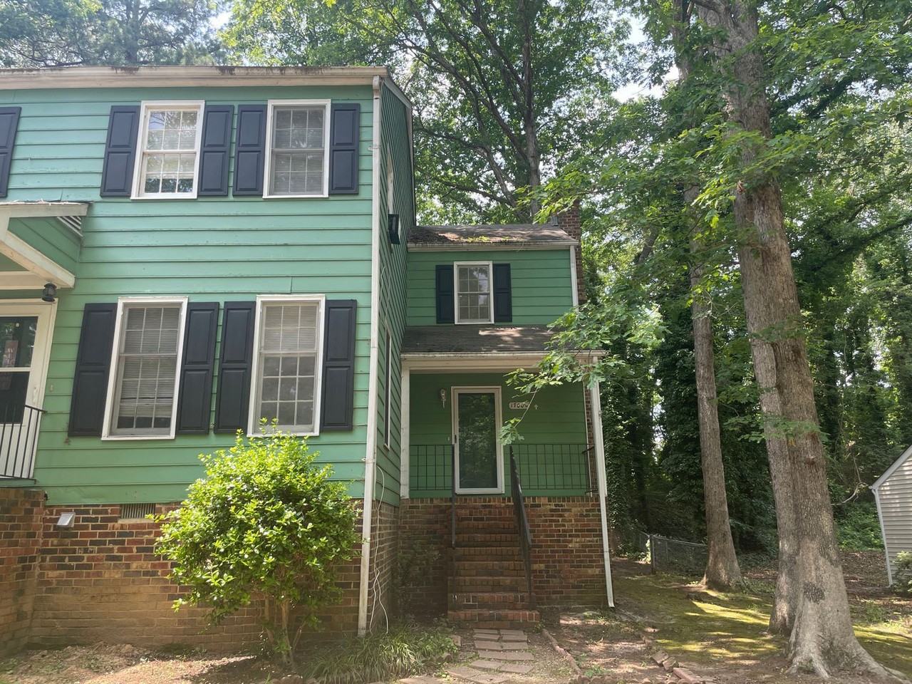 1700 Taft Pl #B - Photo 3 of 32