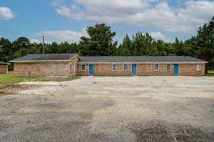 featured image of 104 Nandina Ct