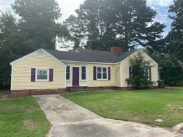 featured image of 301 S Oak St