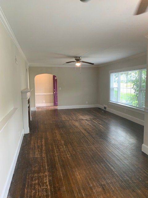 301 S Oak St - Photo 2 of 19