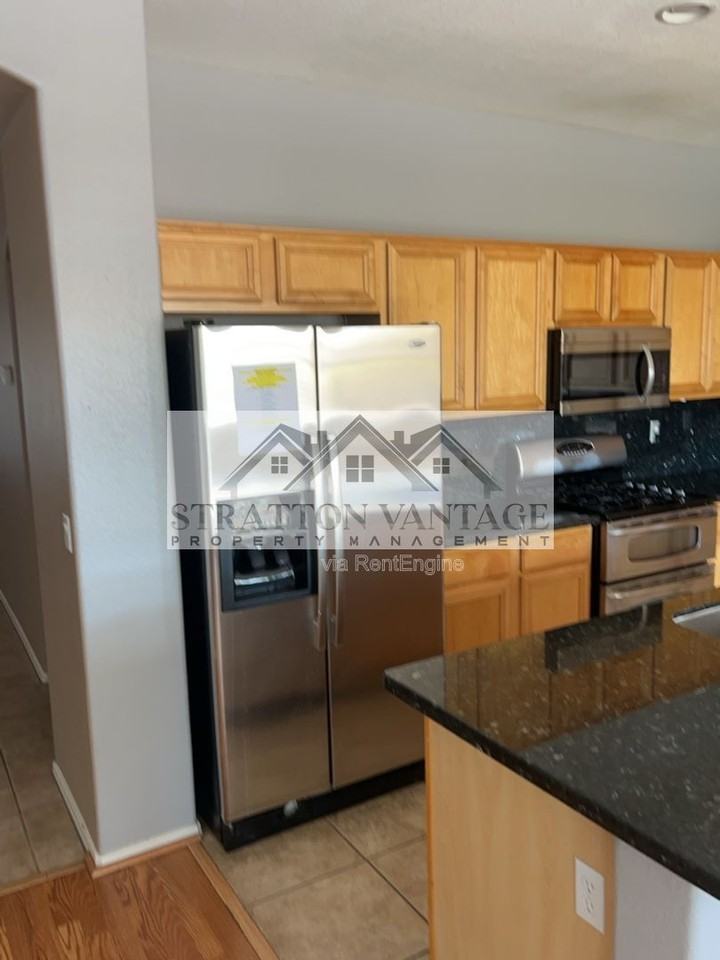 20205 N 84th Ave - Photo 4 of 5