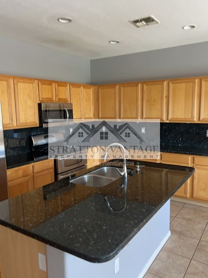 20205 N 84th Ave - Photo 5 of 5