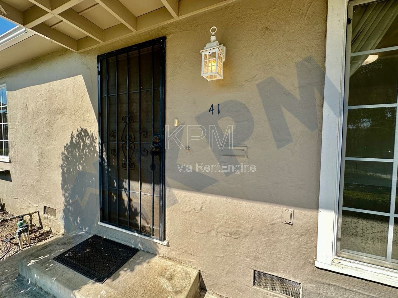 41 W Mckenzie Ave - Photo 4 of 31