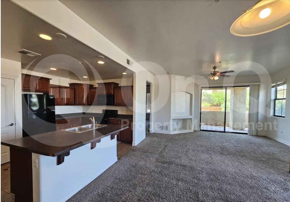 1456 E 9th St #215 - Photo 5 of 10