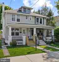 featured image of 151 S Grant St