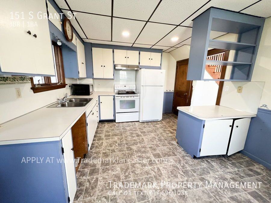 151 S Grant St - Photo 4 of 36