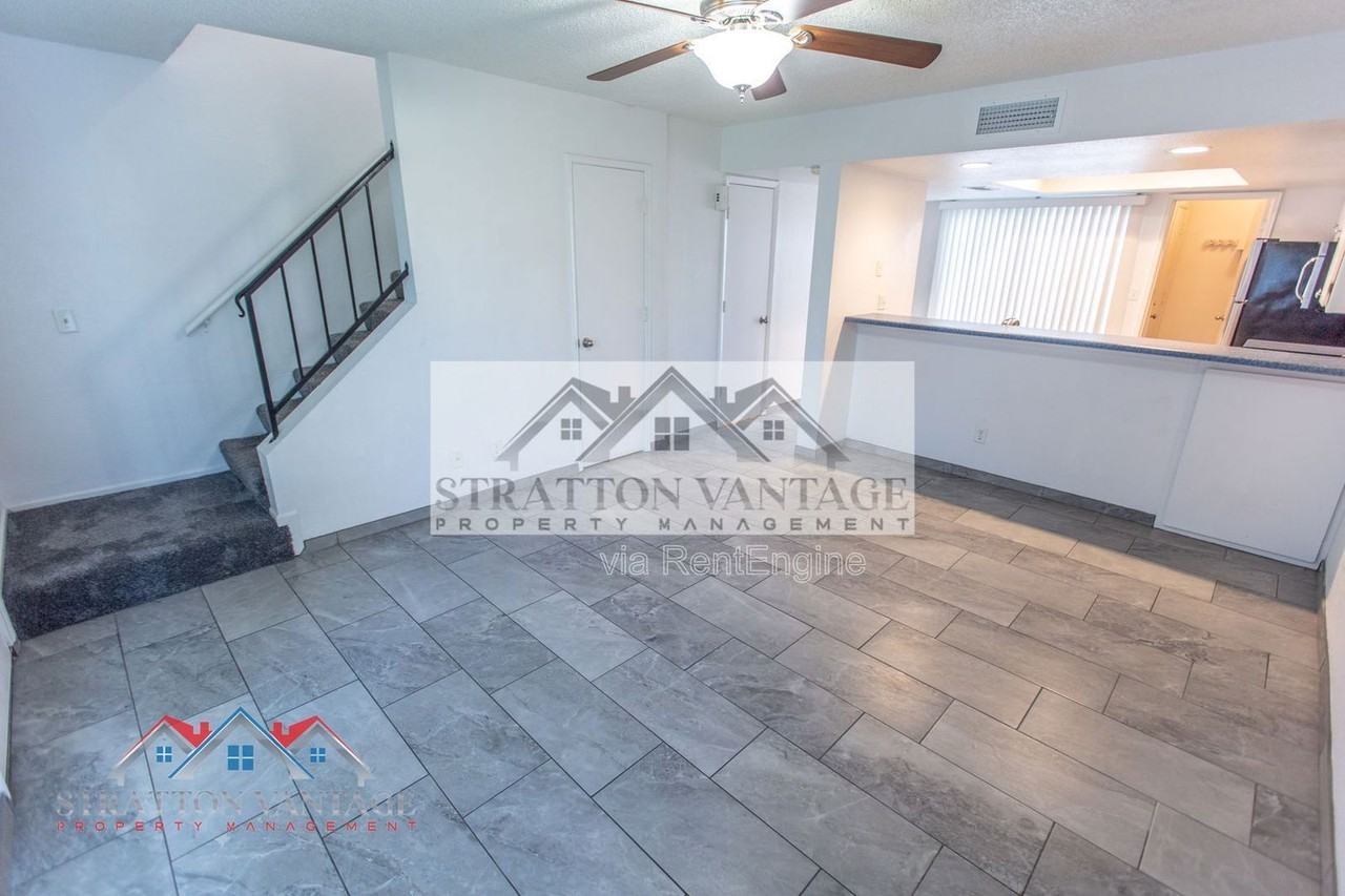 19601 N 7th St #1103 - Photo 7 of 31