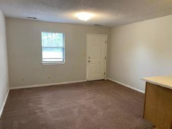 1507 Ashland Dr #G - Photo 2 of 15