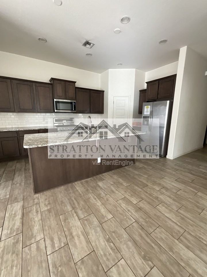 10155 E Naranja Ave - Photo 3 of 11