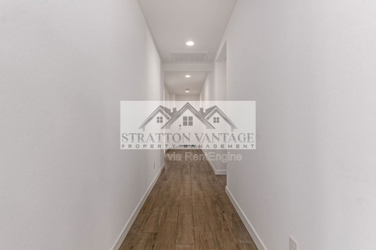 36595 W Mediterranean Way - Photo 4 of 30